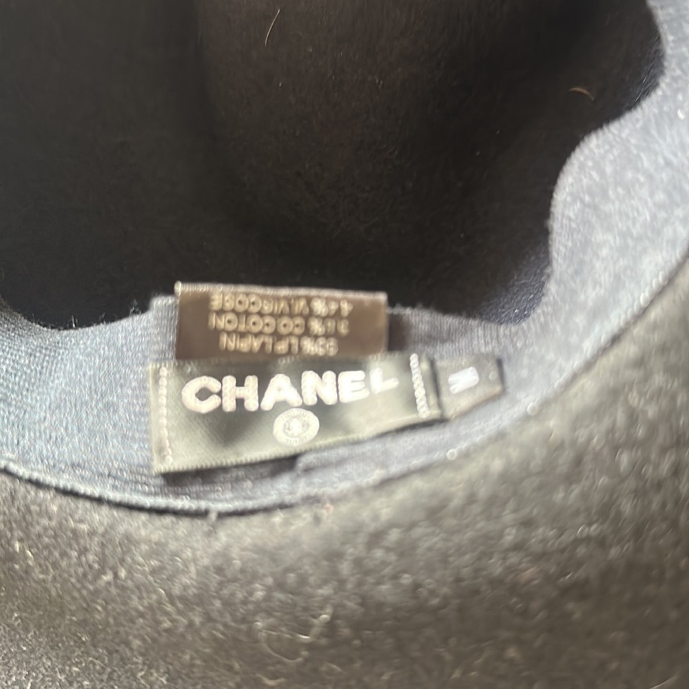 Chanel wide brimmed felt hat, navy blue and black - Picture 7 of 7